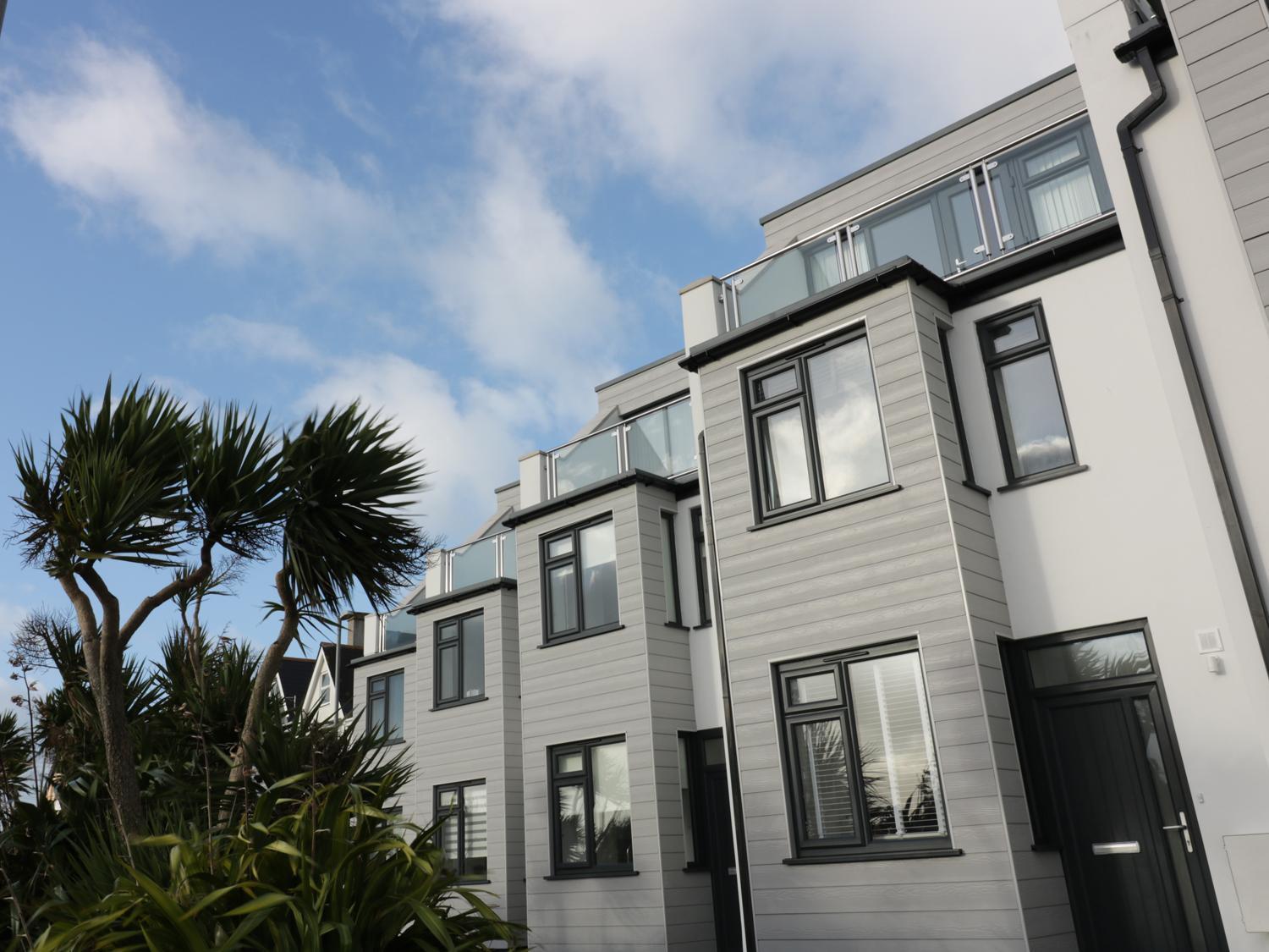 Fistral Breeze Villa Newquay  Exterior photo